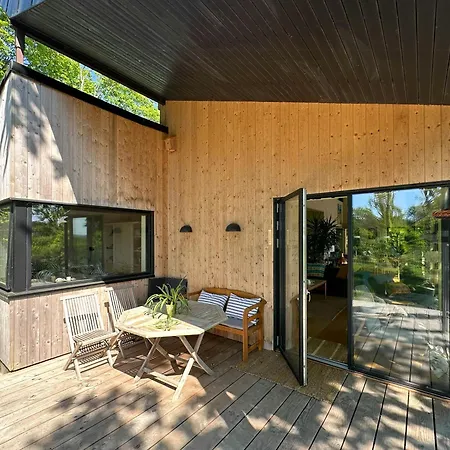 Hojtplaceret Hus Med Formidabel Udsigt Ved Horsens